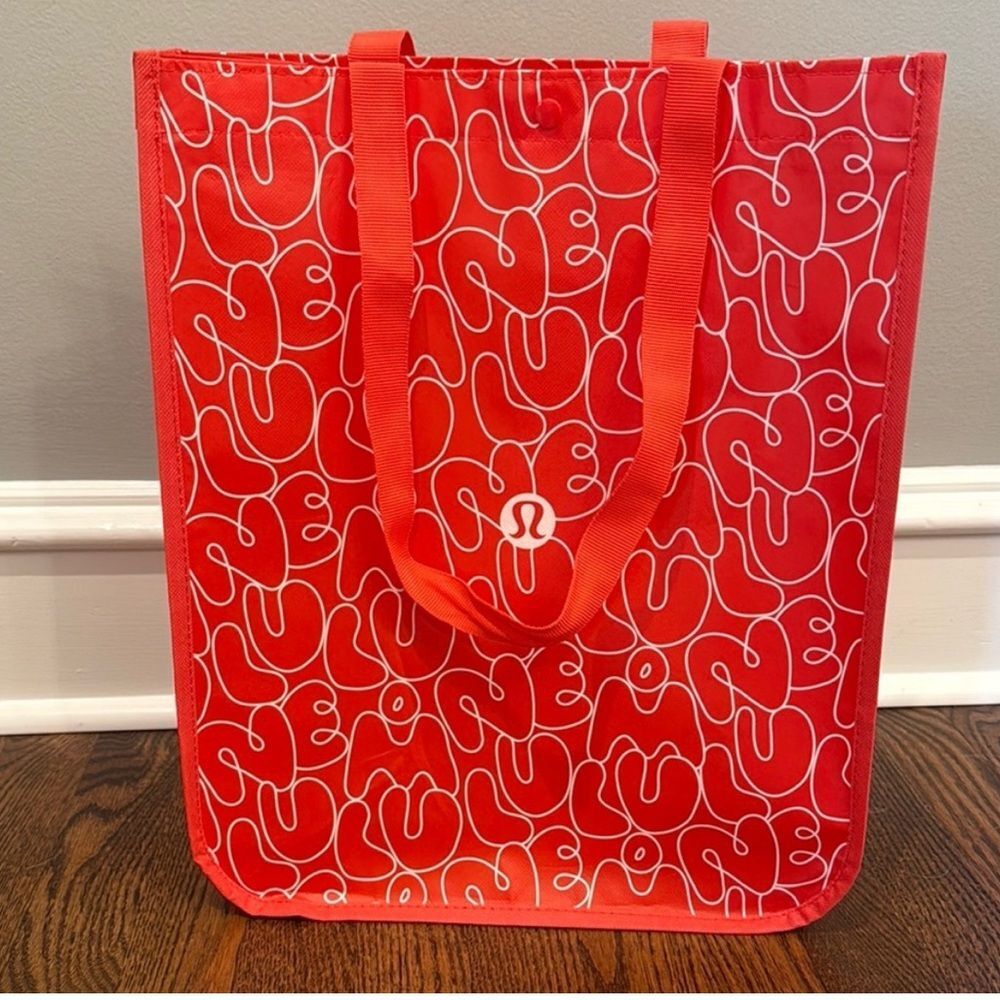 NEW 1 large Lululemon Red Bubble Tote Rare Large size
